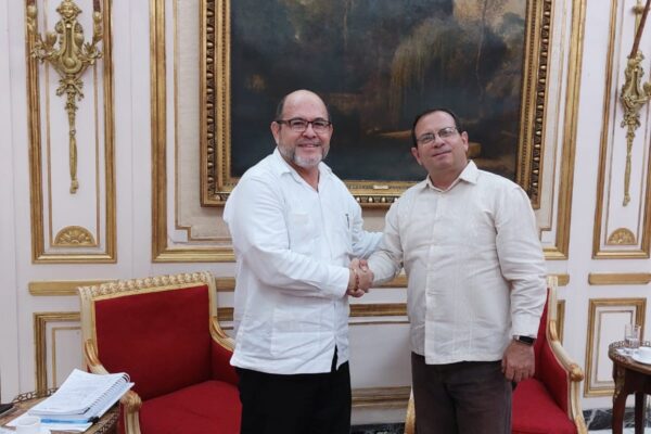 Nicaragua y Presidente del Instituto Cubano de Amistad con los Pueblos en encuentro de trabajo