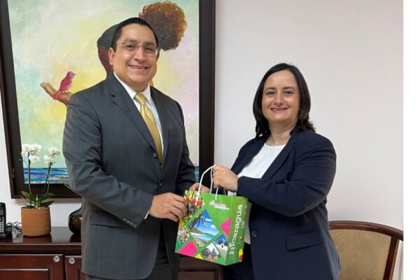 Representante de Nicaragua se reúne con Ministra de la Niñez de Costa Rica