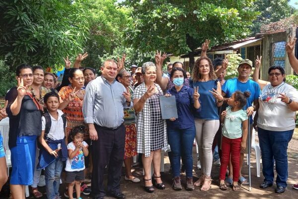 Comienza construcción de calles en reparto de Chinandega