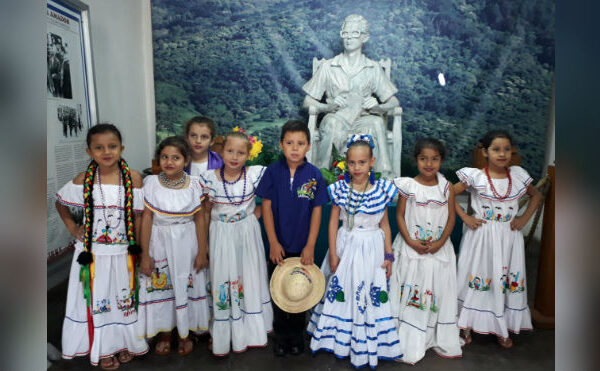 Se rendirá homenaje al Comandante Carlos Fonseca en centros educativos de Nicaragua