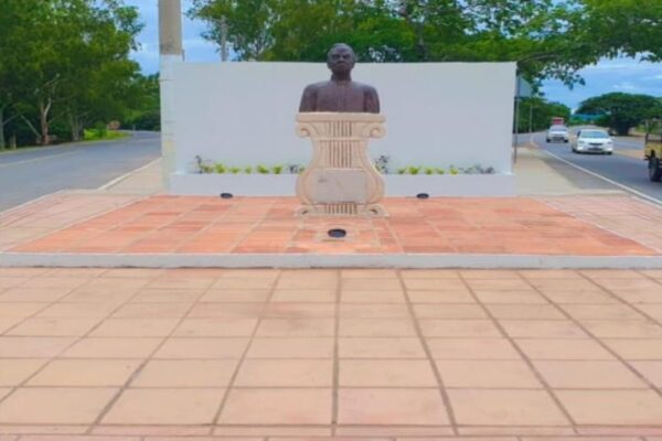 Embellecen entrada de Ciudad Darío