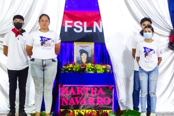 Militancia sandinista rinde homenaje a la compañera Martha Navarro