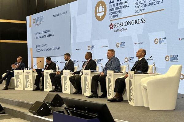 Delegación nicaragüense en Foro Económico Internacional de San Petersburgo