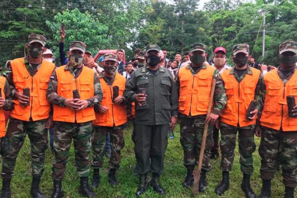 Ejército participa de lanzamiento de jornada de reforestación en San Carlos