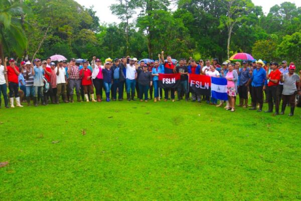Más comunidades de Nicaragua con electrificación por paneles solares