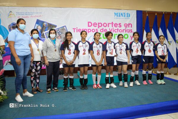 Presentan a ganadoras de los Juegos Escolares de Primaria 2022