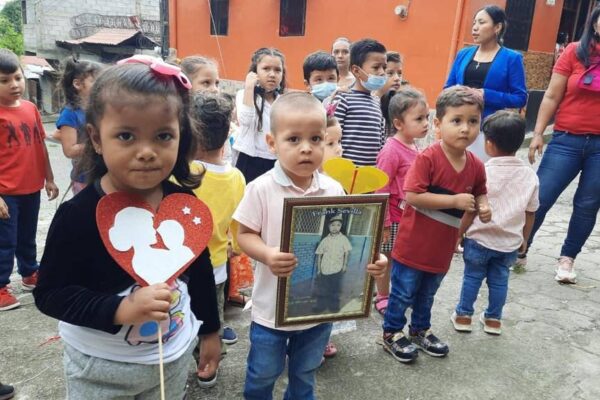 Honran legado del niño mártir, Frank Sevilla