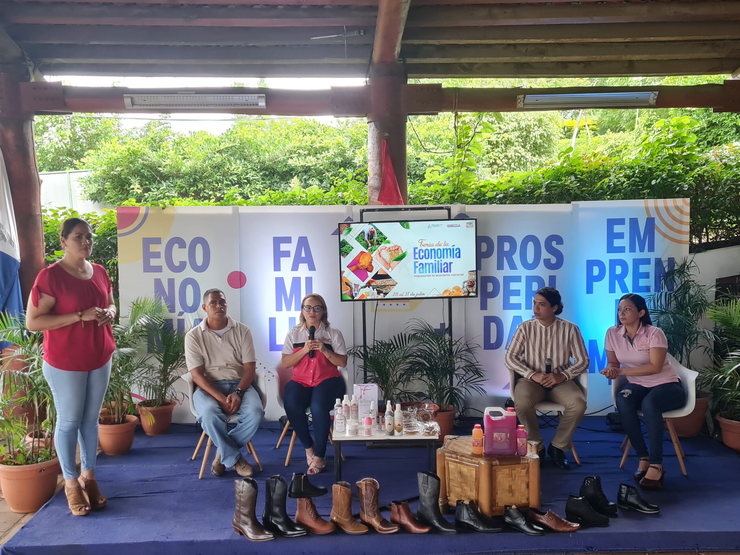 Feria nacional destaca principales avances de la economía familiar