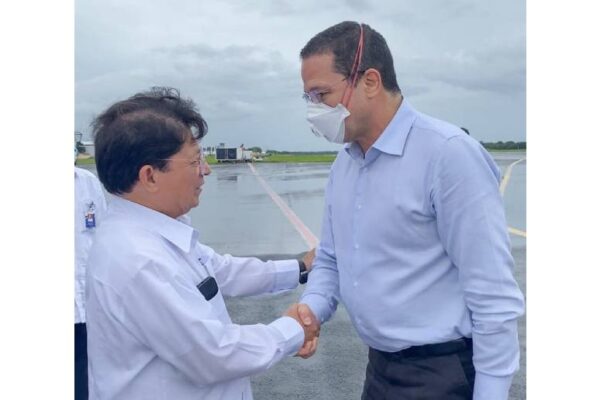 Canciller de Venezuela participa de la celebración de la Revolución Sandinista