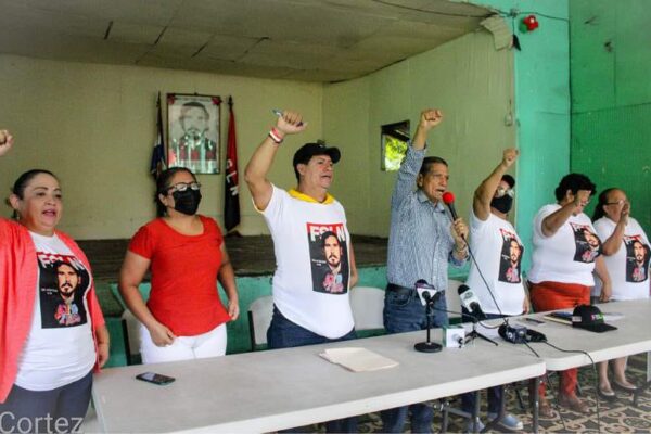 Trabajadores comprometidos con legado del Comandante José Benito Escobar
