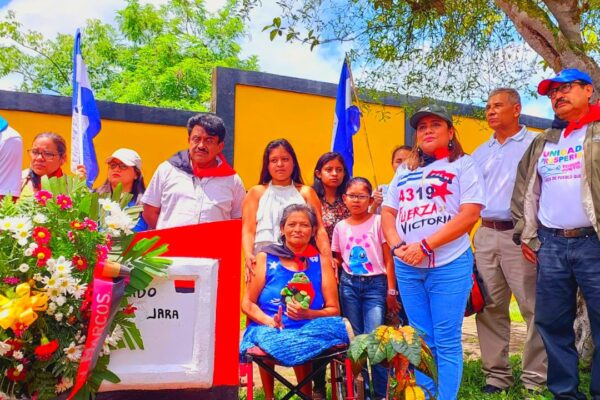 Enaltecen legado de héroes y mártires de San Marcos