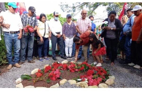 Celebran natalicio de la compañera Felicita Zeledón