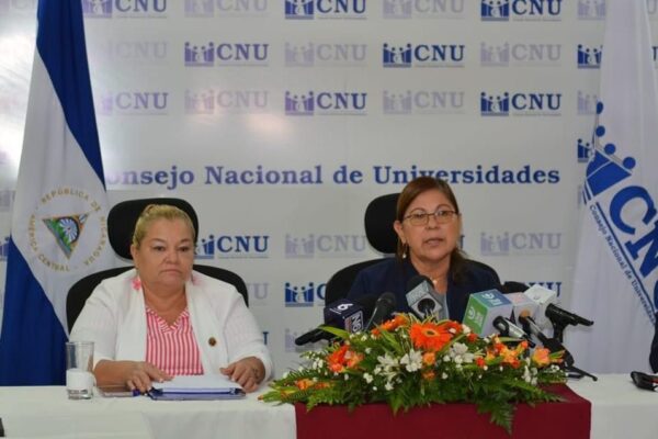 UNAN-Managua firma convenio con el Jardín Botánico de la Universidad de Cuba