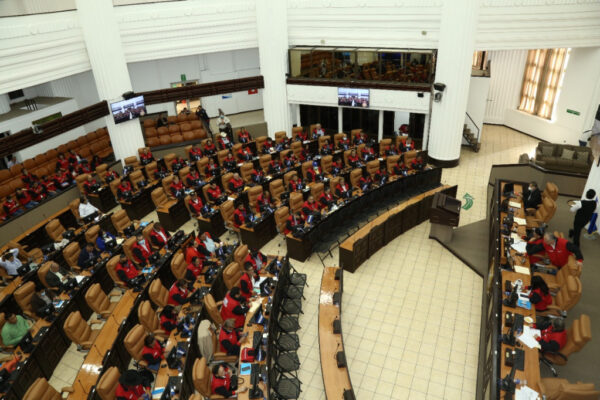 Cancelan personalidad jurídica de 100 organizaciones en Nicaragua