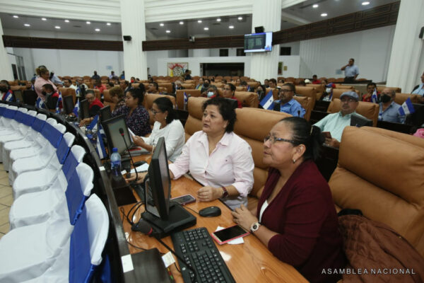 Canceladas las personalidades jurídicas de 100 organizaciones por incumplir leyes