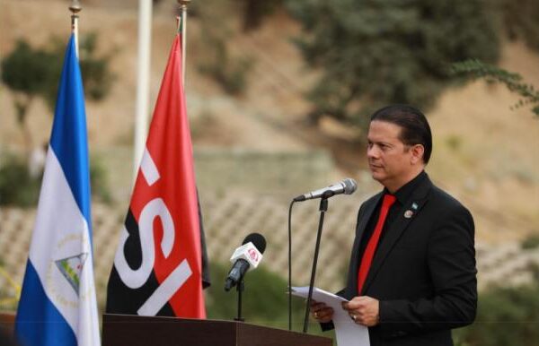 Celebran a la Revolución Sandinista en Irán