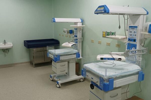 Hospital doctor Luis Felipe Moncada inaugura mejoras