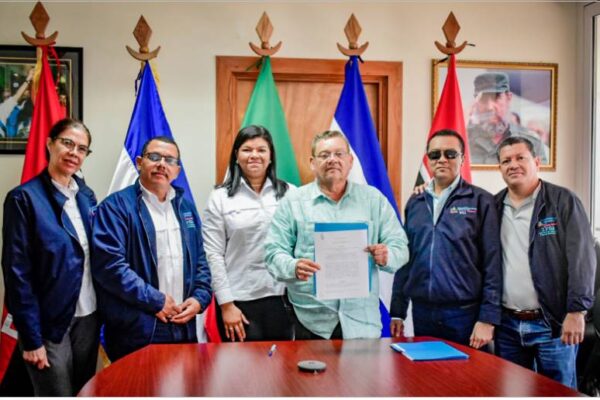 Nicaragua e Irán firman acuerdo sobre protección fitosanitaria