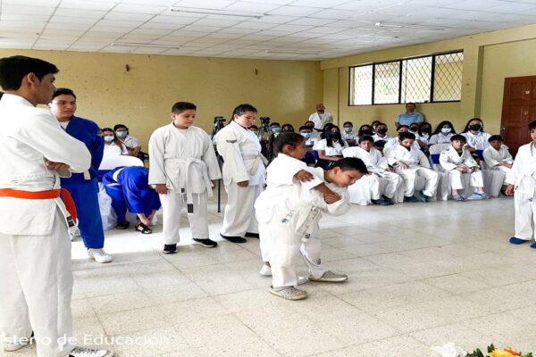 Masifican el deporte de judo en colegios públicos nicaragüenses