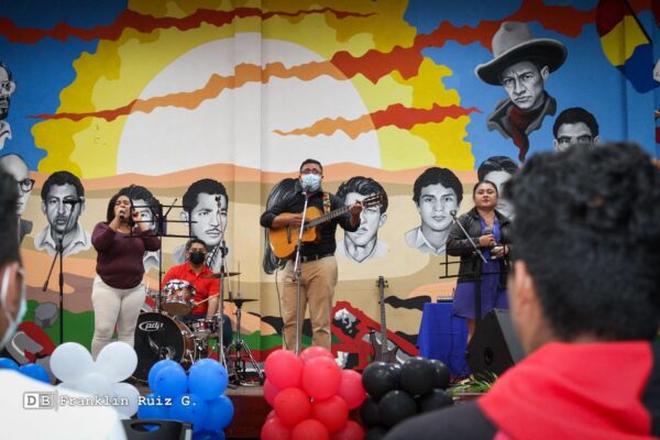 Universitarios dedican festival musical a la Revolución Sandinista