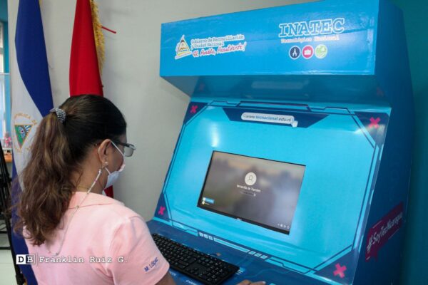 Ventanilla Única agiliza procesos académicos y empresariales a nicaragüenses