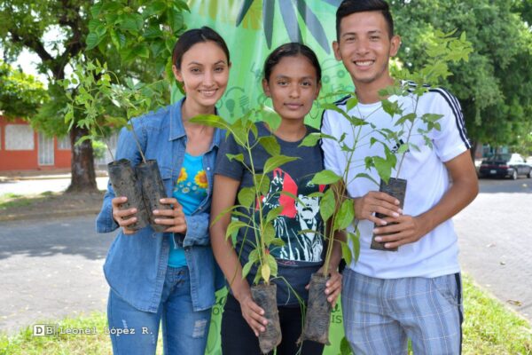 Jóvenes ambientalistas rinden homenaje a la militante sandinista, Arlen Siu