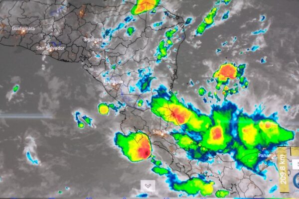 Pronostican ingreso de dos ondas tropicales a Nicaragua