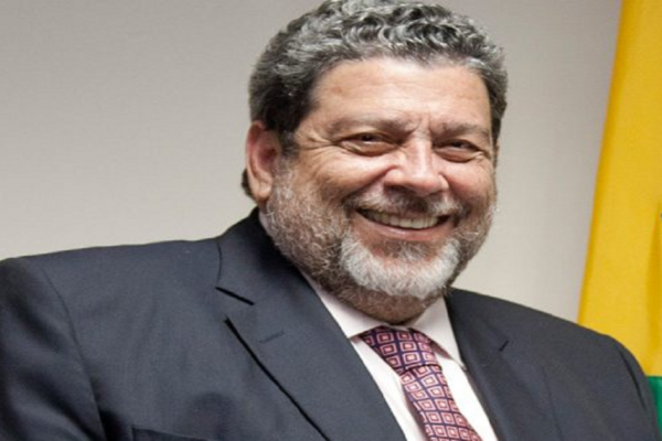 Nicaragua otorgará Orden Sandino al Primer Ministro de San Vicente y las Granadinas