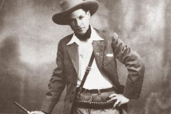 Winston Orrillo: Sandino General de Hombres y Mujeres Libres