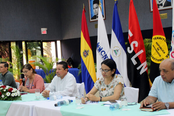 Sistema educativo de Nicaragua al servicio de las personas del campo y la ciudad