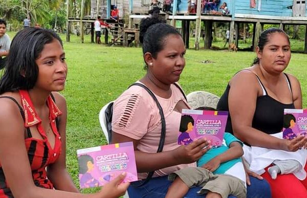 Presentan cartilla para prevención del femicidio en territorios indígenas del Caribe Norte