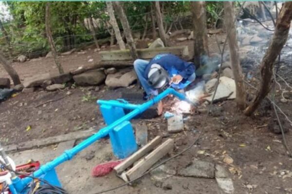 Mejor sistema de agua potable en la comunidad El Boquerón