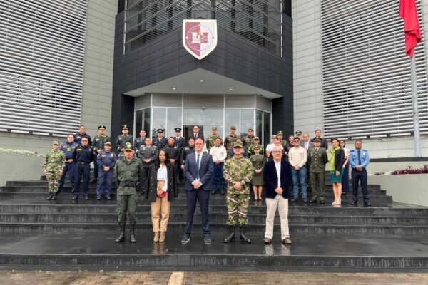 Ministerio de Defensa en curso sobre muestras en entornos contaminados