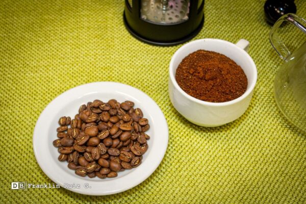 Caficultores nicaragüenses participan en la subasta internacional COE 2022