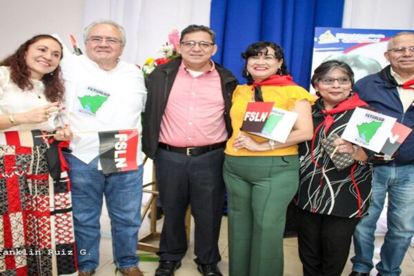 Más de 37 mil trabajadores de salud nicaragüenses reafirman vocación de servicio con calidad