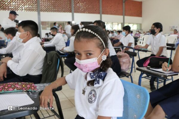 Eligen al mejor estudiante de primaria del departamento de Managua