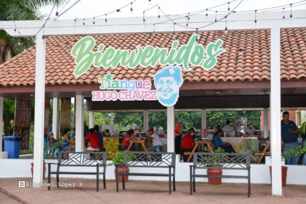 Tiangue Hugo Chávez se reinventa con nueva oferta gastronómica y mejores instalaciones
