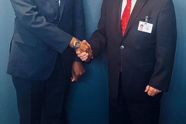 Canciller nicaragüense se reúne con representantes de Mozambique y Sudán