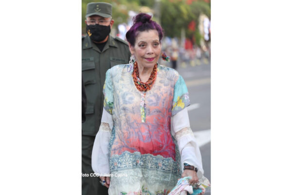 Las familias, el pueblo, defendemos la paz 