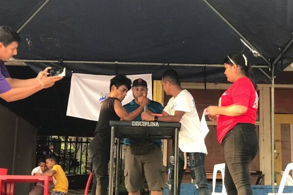 Continúan torneos de tercia en departamentos nicaragüenses