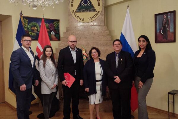 Diputados de Perm buscan desarrollar acciones con jóvenes nicaragüenses