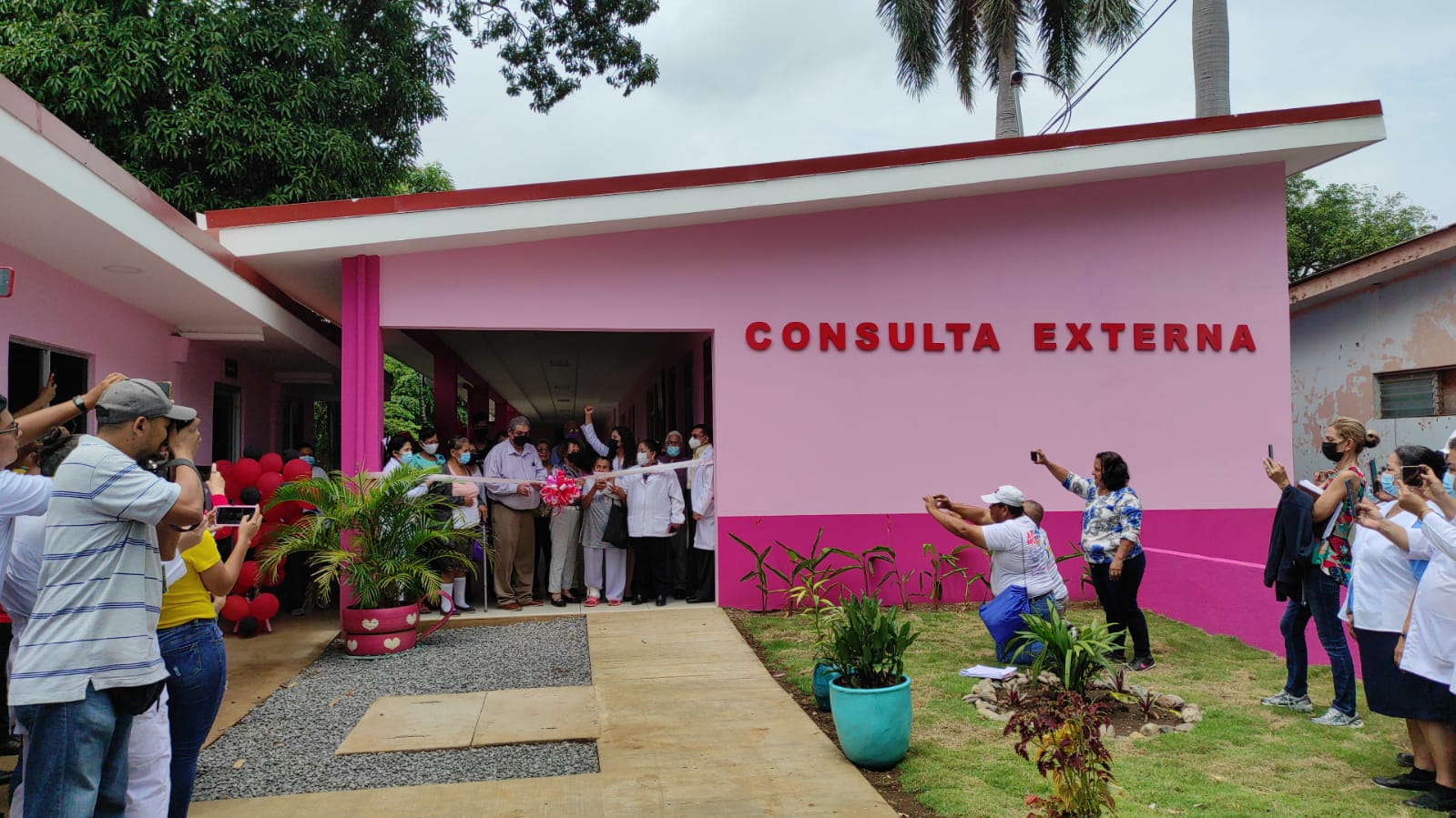 Centro Nacional de Dermatología cuenta con nueva infraestructura
