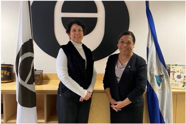 Nicaragua se reúne con directora de la Organización Internacional del Café