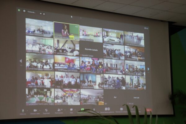 Participación activa de mujeres nicaragüenses en Rally Latinoamericano de Innovación