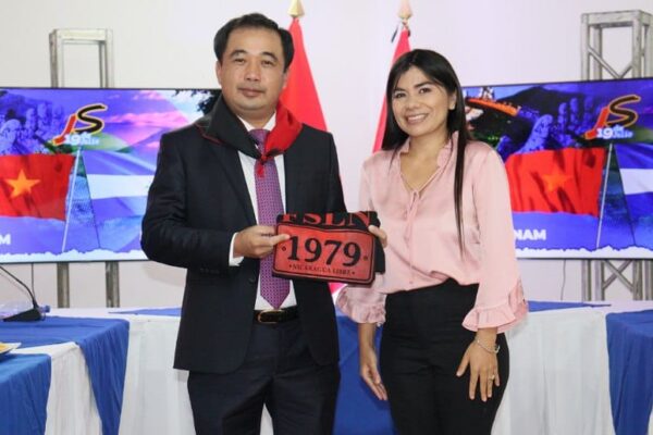 Delegación del partido Comunista de Vietnam conoce quehacer de juventud nicaragüense