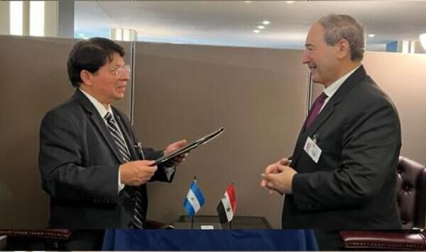 Nicaragua firma acuerdo de libre visado con República Árabe Siria