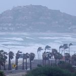 Huracán Fiona golpea la isla de Bermudas con intensas lluvias