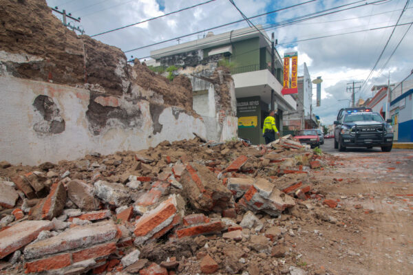 López Obrador hace balance del terremoto en México
