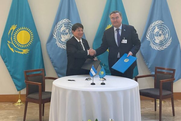 Nicaragua y Kazajistán firman acuerdo de libre visado