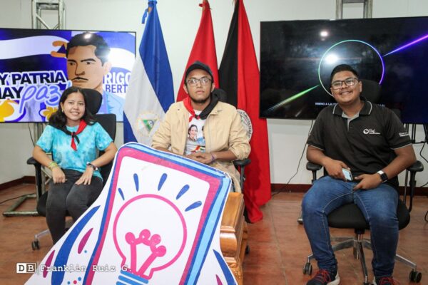 Jóvenes honran la gesta heroica de Rigoberto López Pérez